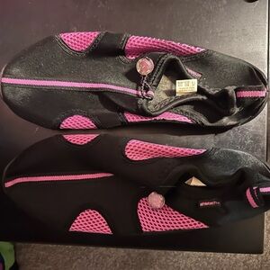 Athletech Women's Black and Pink Shoes